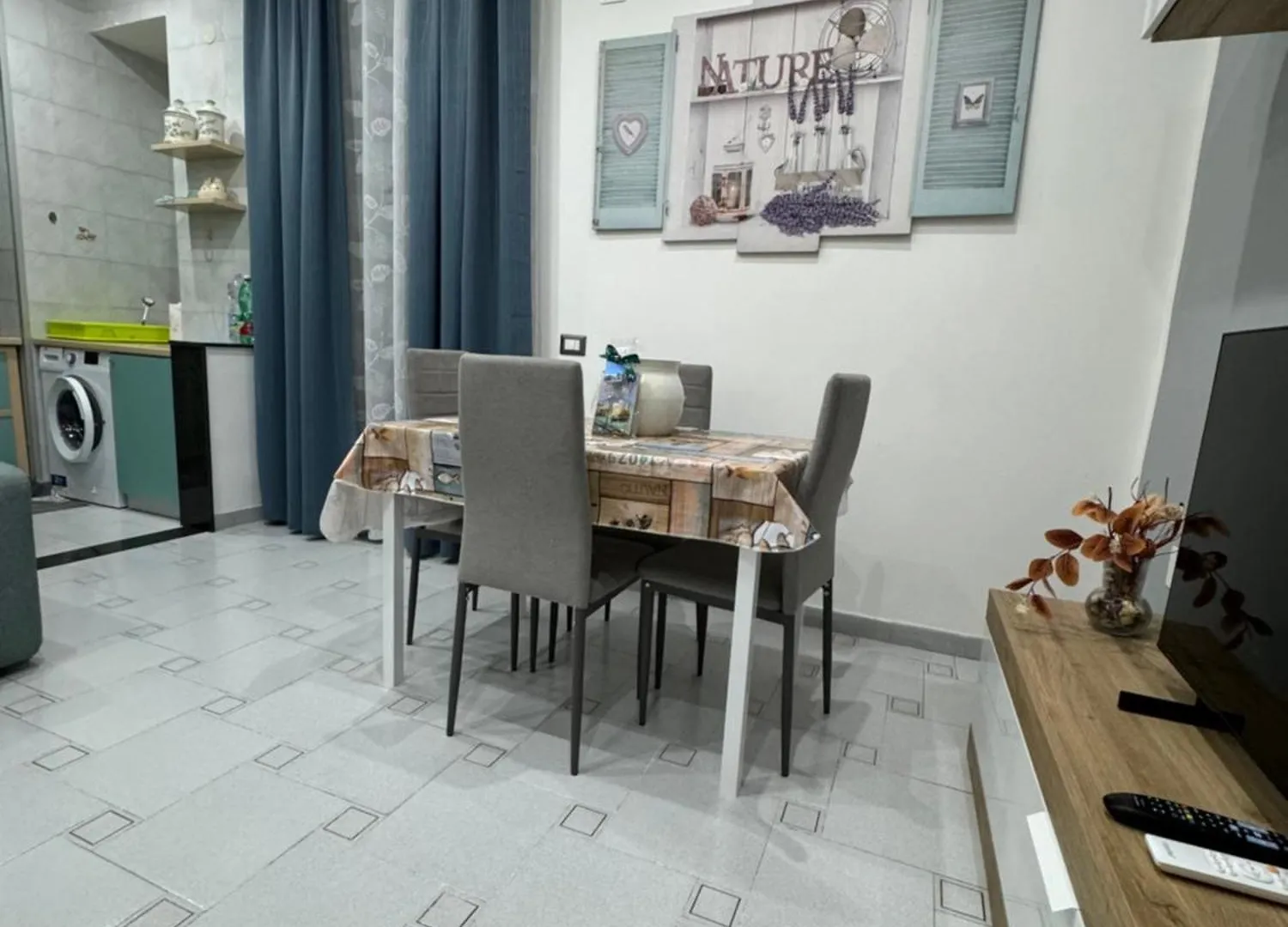 Home 5.1 나폴리